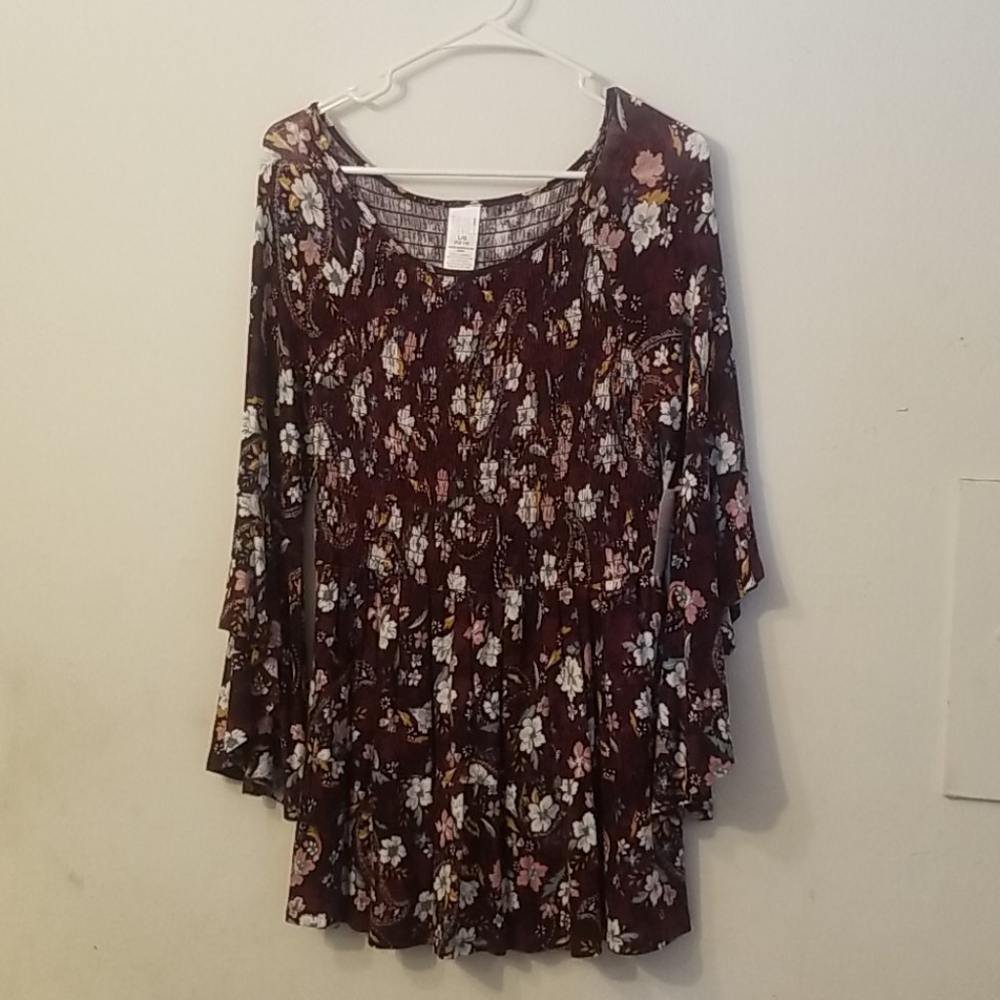Flower pattern long sleeve top